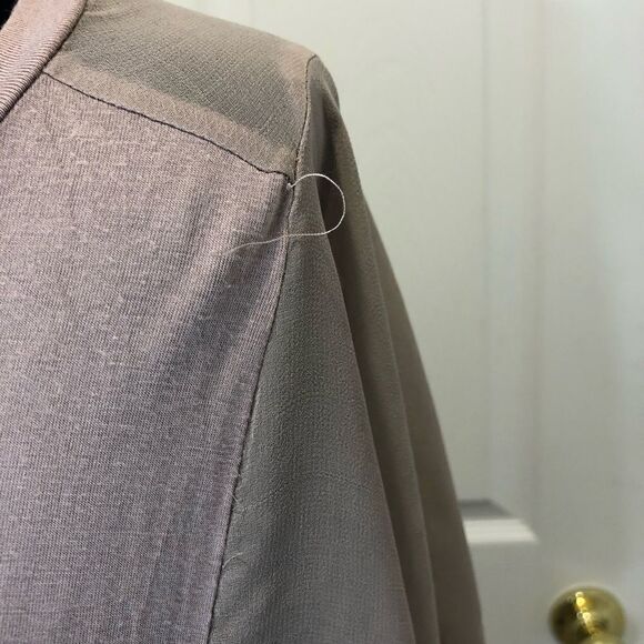 a’reve hi lo sheer short sleeve top, size medium - Picture 7 of 10